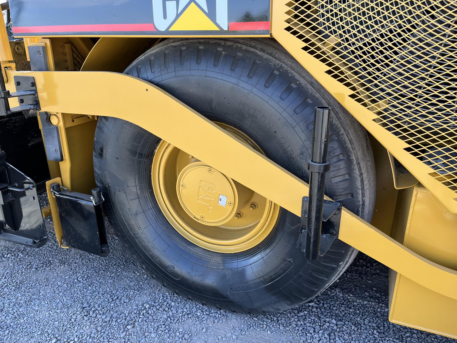 ./imagenes/INVOICE/2019/17939/CATERPILLAR AP1000D (13).JPG